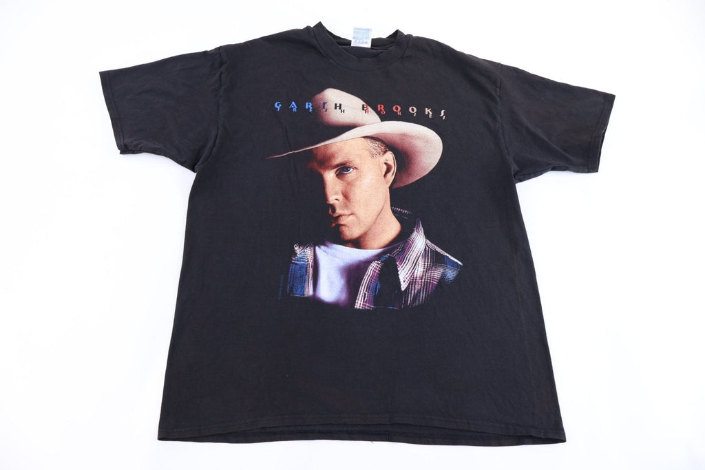 1996 Garth Brooks Tour T-shirt product image 1