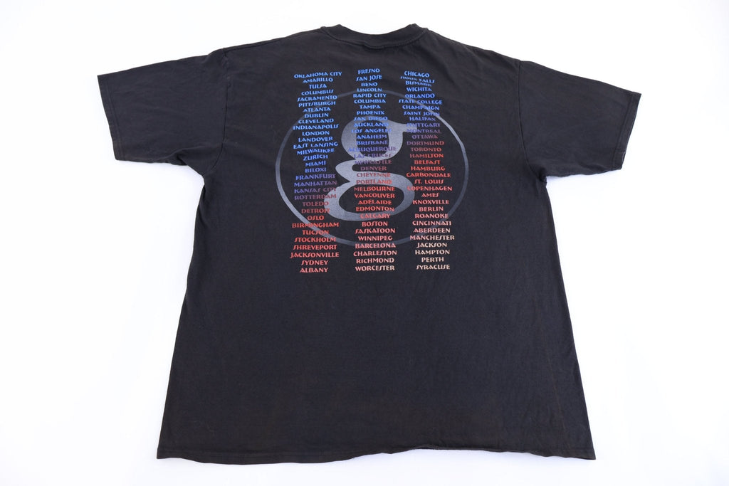 1996 Garth Brooks Tour T-shirt product image 2