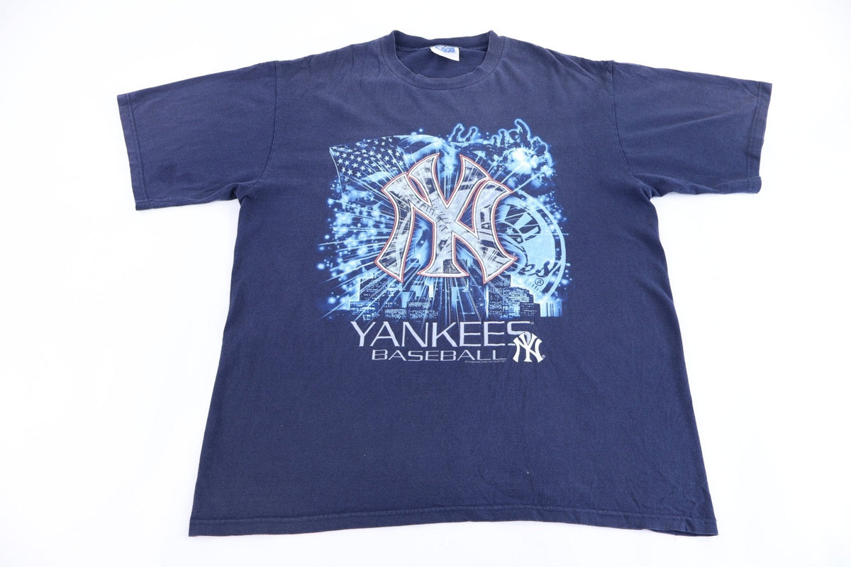 2001 New York Yankees Baseball T-shirt product image 1