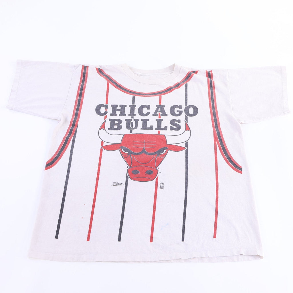90's Chicago Bulls Basketball Graphic T-shirt product image 1