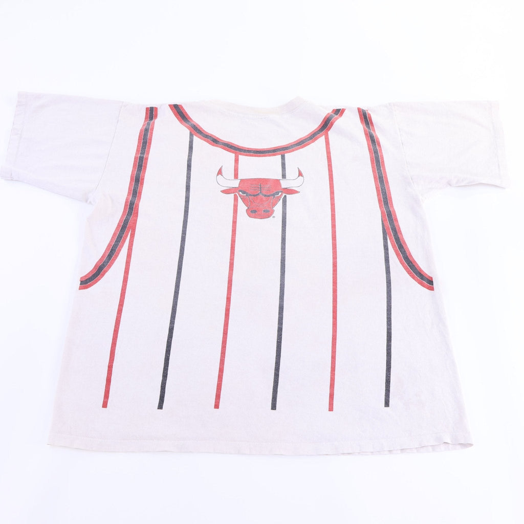 90's Chicago Bulls Basketball Graphic T-shirt product image 2