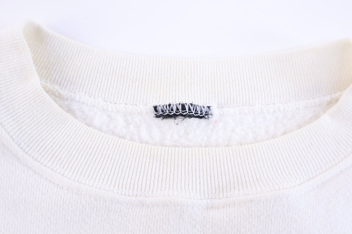 90's Mickey & Minnie Graphic Sweatshirt product image 4