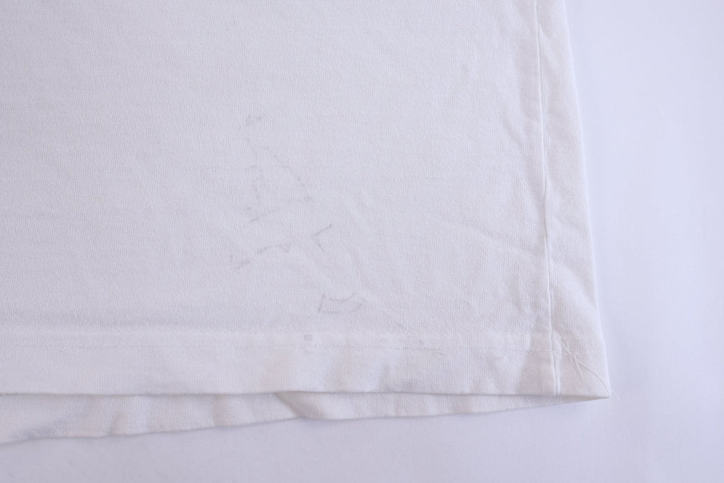 Vintage Chicago Bulls Basketball Embroidered T-shirt product image 4