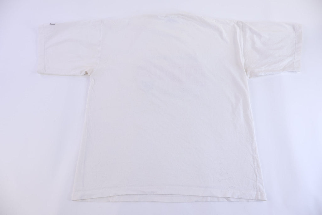 Vintage Chicago Bulls Basketball Embroidered T-shirt product image 2