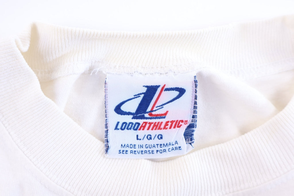 Vintage Chicago Bulls Basketball Embroidered T-shirt product image 5