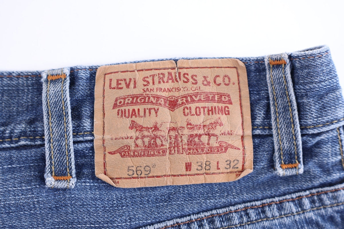 Vintage Levi's 569 Medium Wash Denim Shorts product image 3