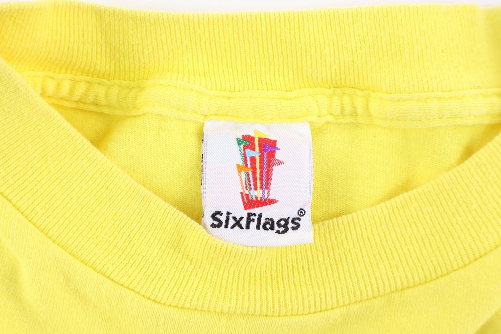 Vintage Six Flags Tweety Bird Graphic T-shirt product image 4